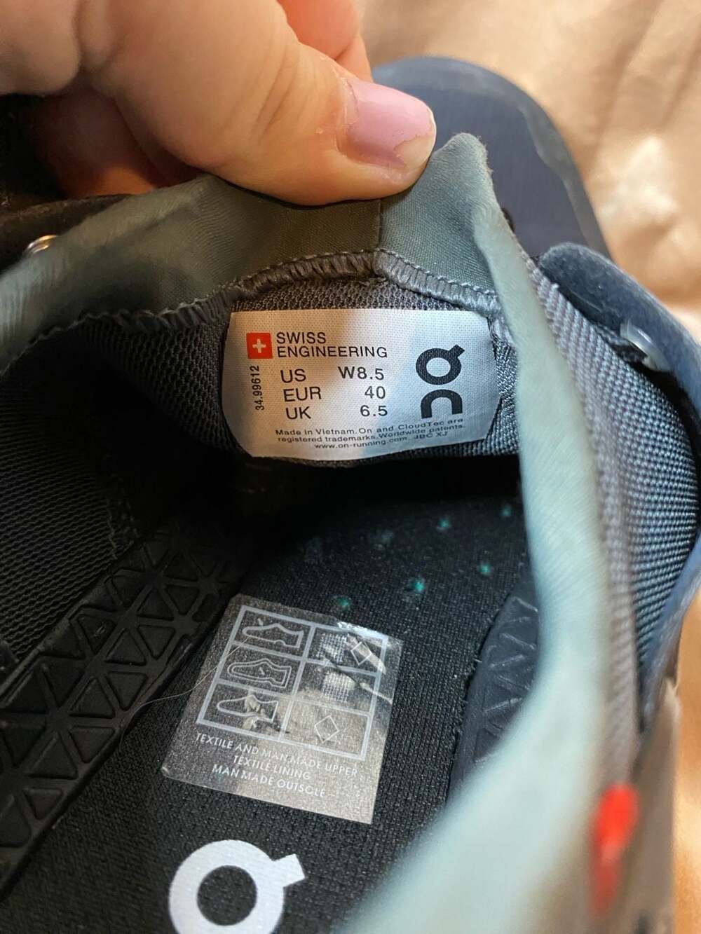 On Running Cloudventure Peak Trail Running Shoes Women's Size 8.5 - Picture 6 of 8